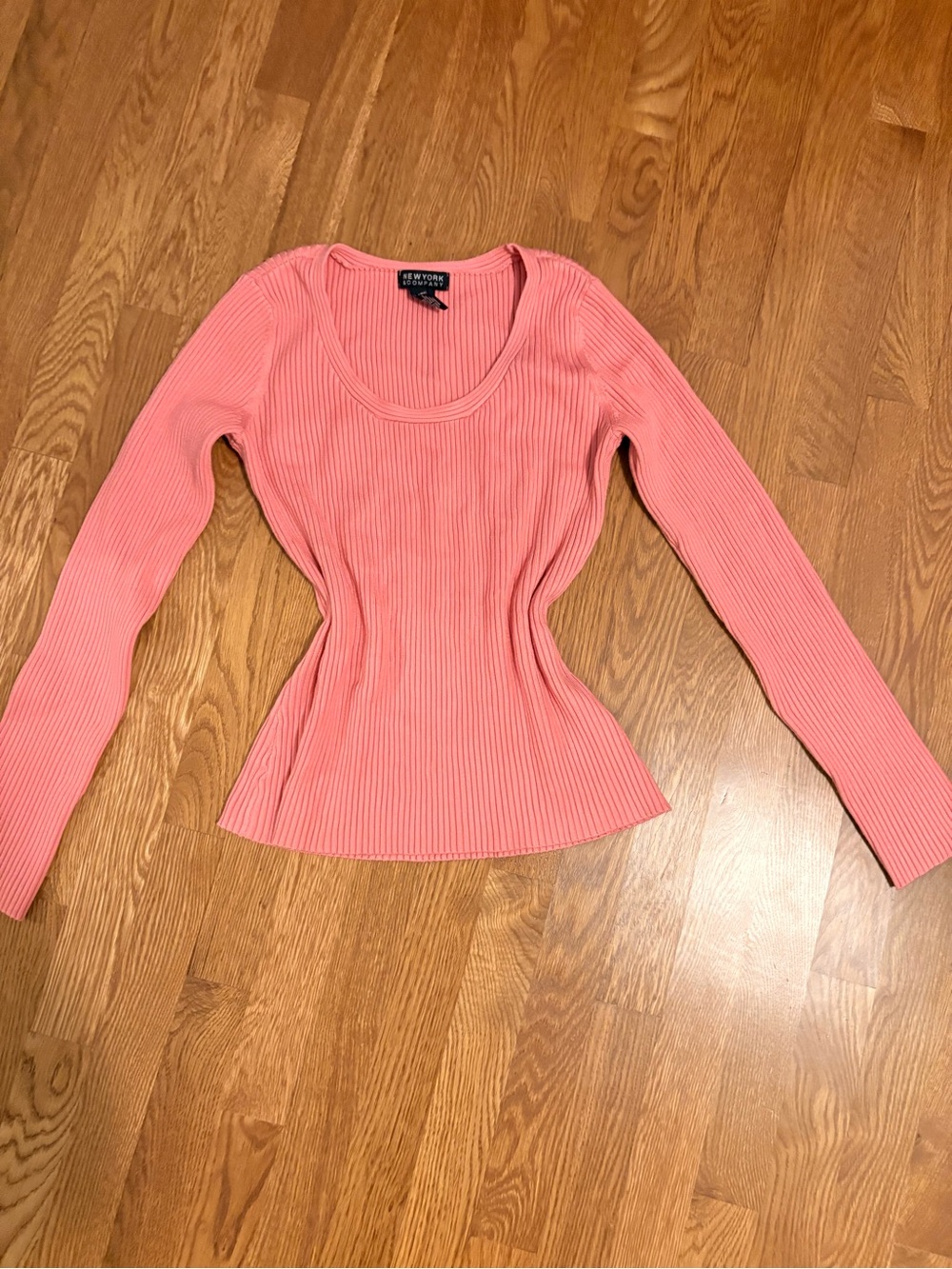 New York and Company Women’s Pink Ribbed Long-Sleeve Scoop Neck Top